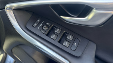 Volvo V40 D2 [122] R DESIGN Edition 5dr Diesel Hatchback